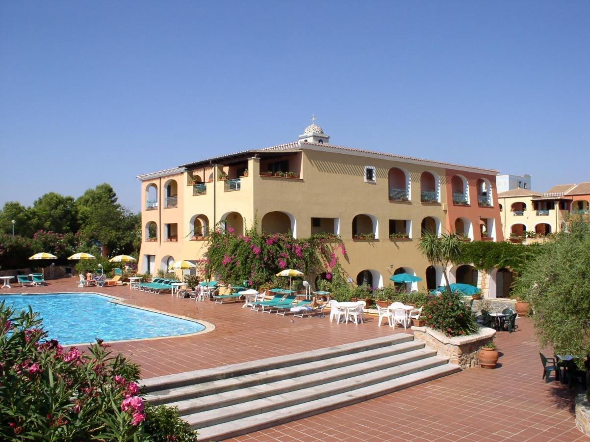 Nicolaus Club Torre Moresca Orosei Esterno foto